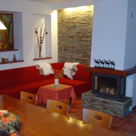 Apartmanovy Dum Bobruvka Exterior photo